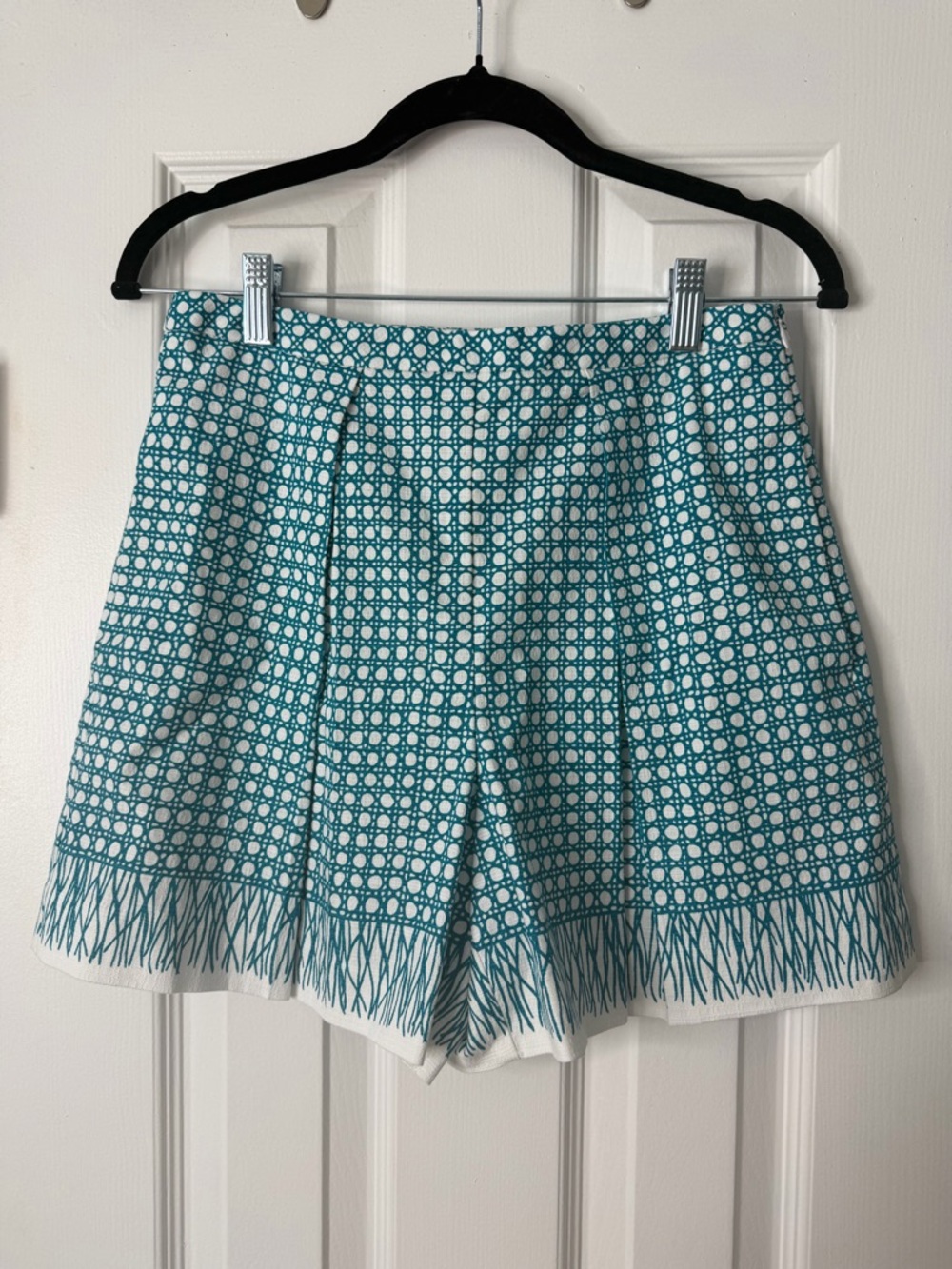NWT Trina Turk Teal and White High-Waist Patterned Shorts